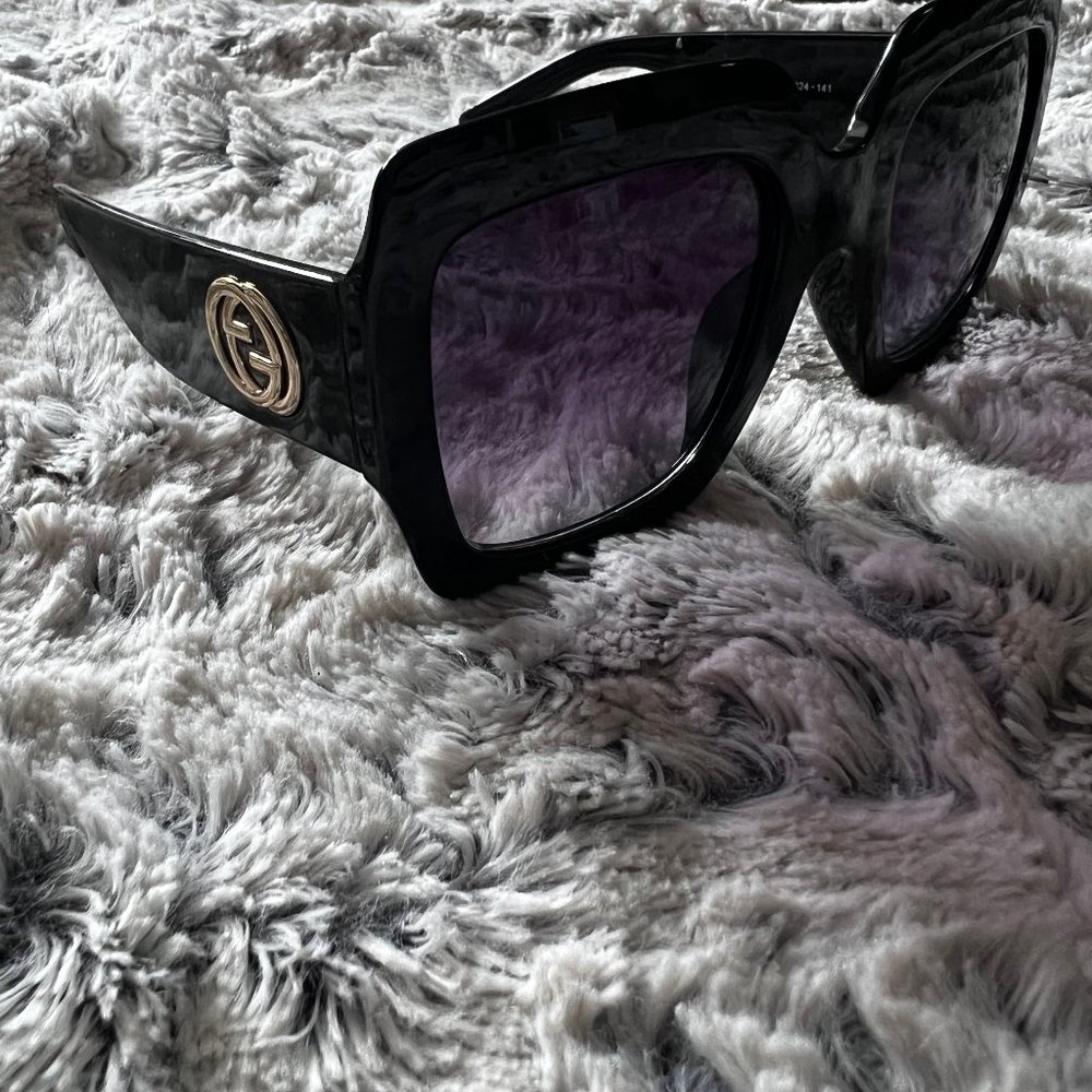 SunglassesIn - Picture 3 of 4